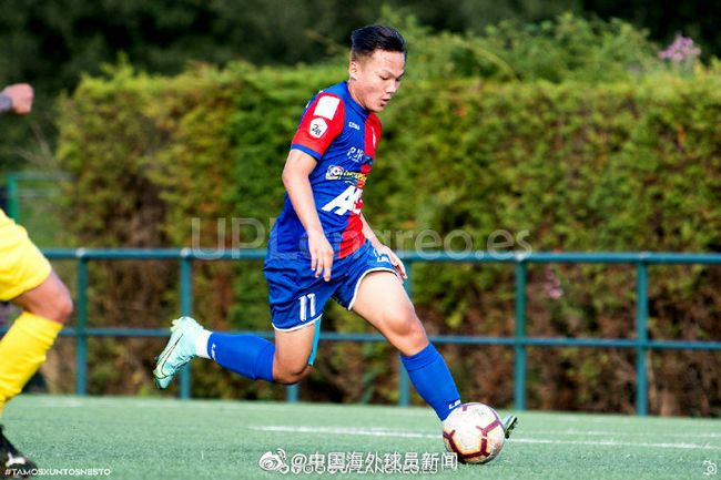 小明看看视频